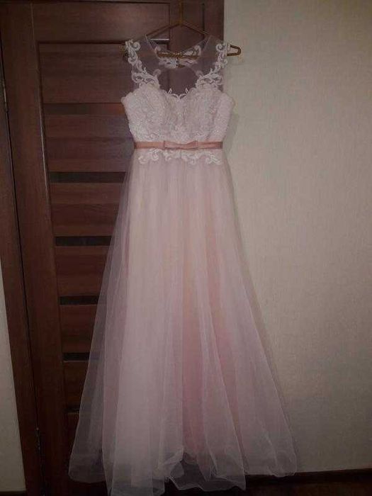 Свадебное платье пудровое пудра