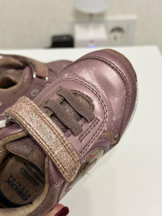 Geox кросівки на дівчинку розмір 22