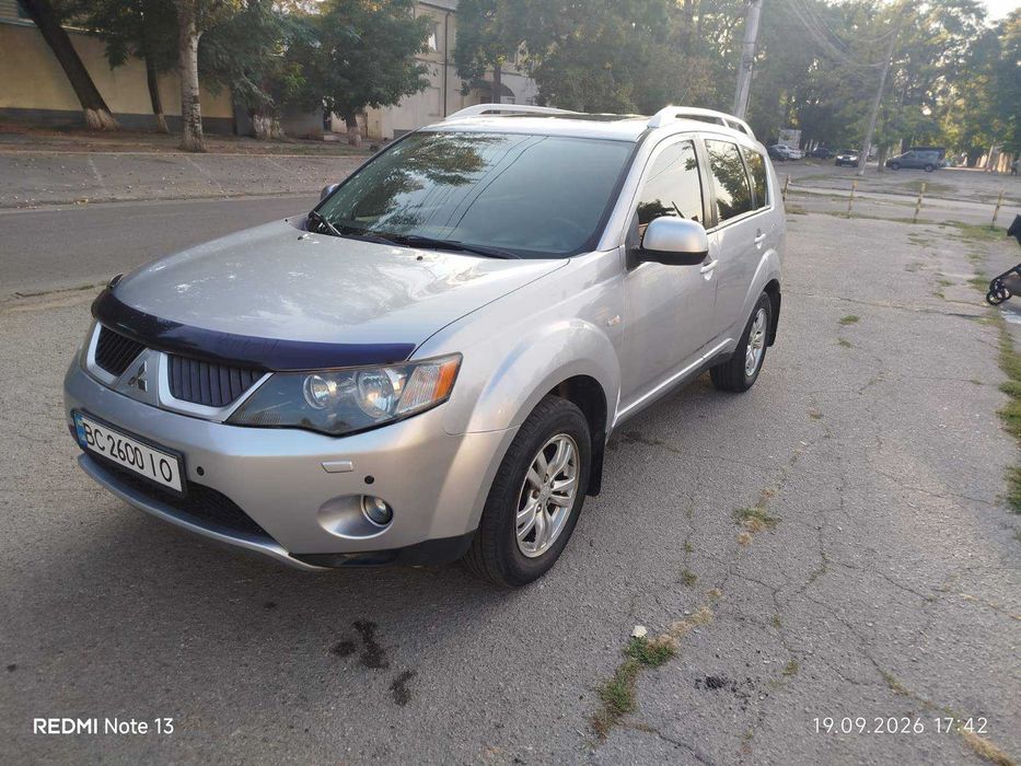 Mitsubishi Outlander 2008 Автомат