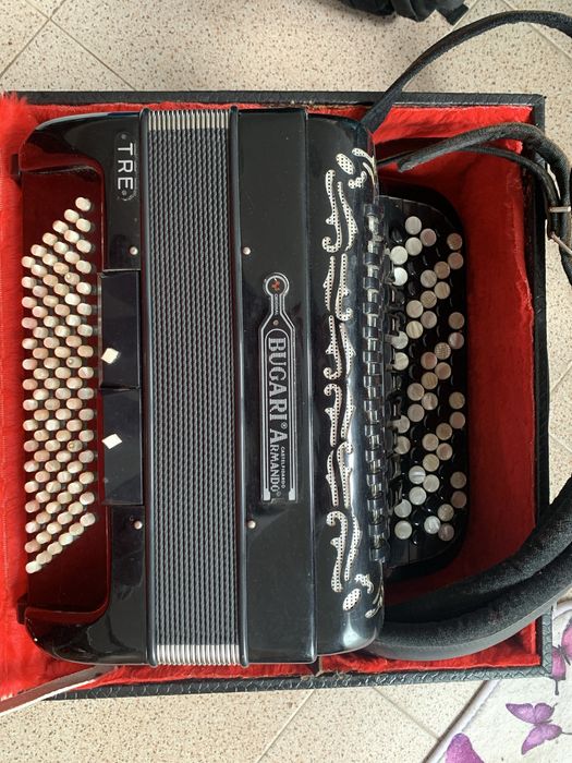 Acordeon Bugari Armando