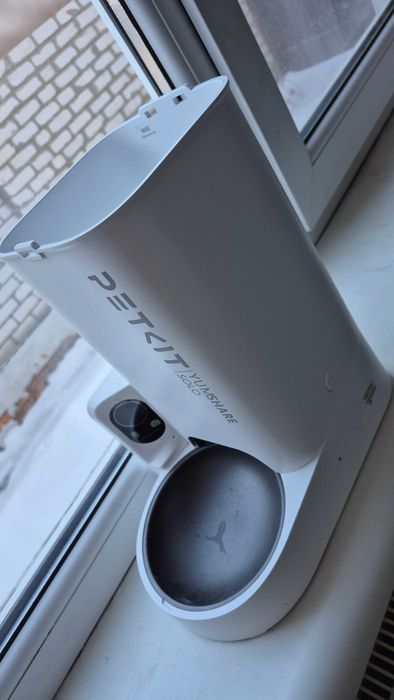 Годівниця Petkit Yumshare Solo With Camera P571. Вживана.