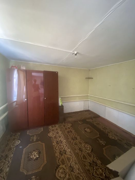 Продаж. 1/2 будинку в тихому центрі ( район Астри)