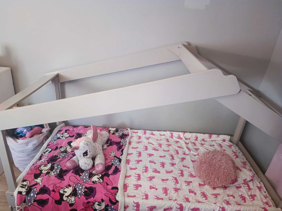 Caminha linda! Com estrado incluído