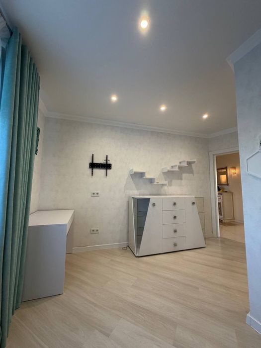 Продається простора квартира — 87 м²