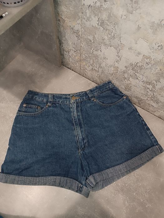 Джинсові шорти жіночі