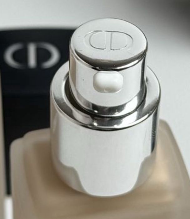 Тональний Biologique Dior Giorgio Armani