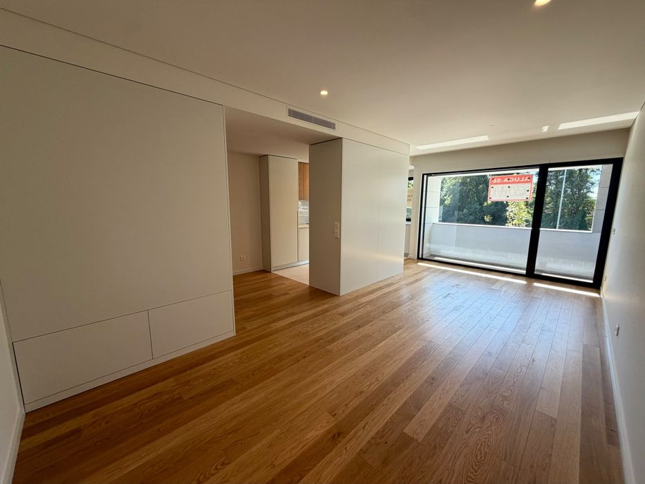 Alugo apartamento