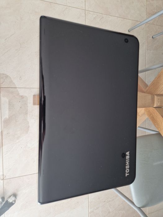 Toshiba satellite L50-A-1EF Corei5
