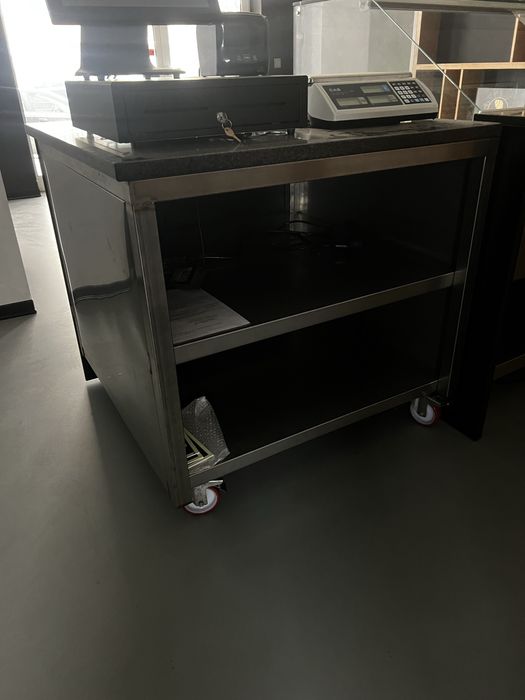 Balcao em inox com Pedra