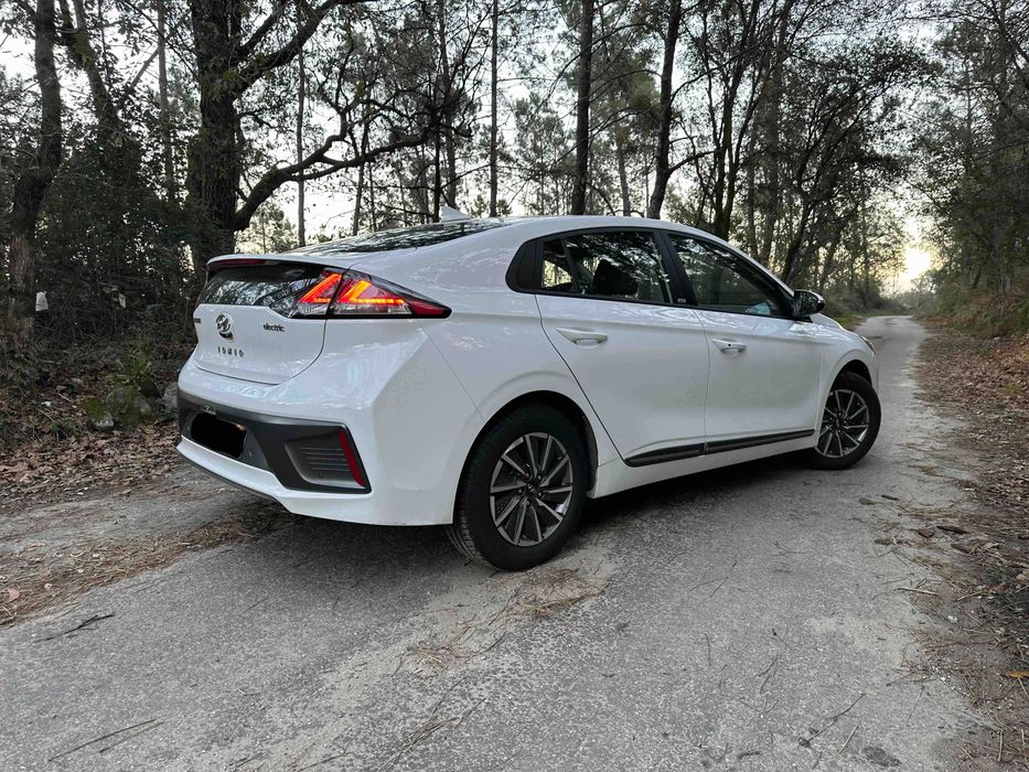 Hyundai Ioniq 38 kWh — photo 2
