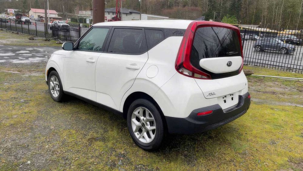 Kia Soul      2021