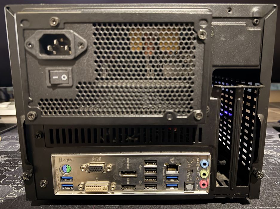 Mini PC i5-4460, 8GB DDR3, Asus H97I-Plus, SSD 250GB, corsair 600W