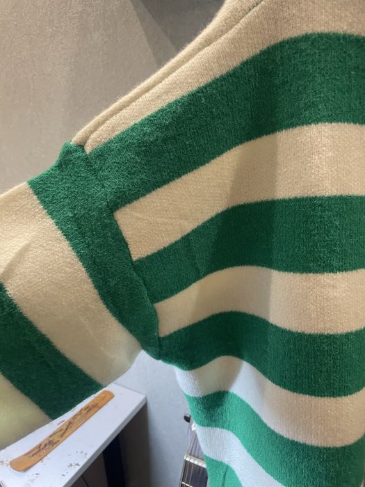 Светр жіночий у смужку  • Зелено-молочний •Дуже м’який трикотаж