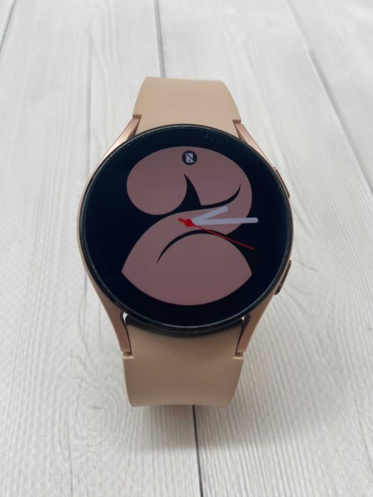 Смарт-годинник Samsung Galaxy Watch4 40 mm (Gold) SM-R860NZDASEK