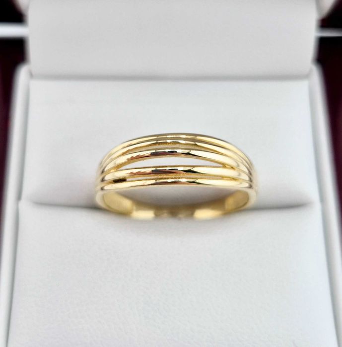 Elegancki złoty pierścionek 2,82g PR.585 14K R.22