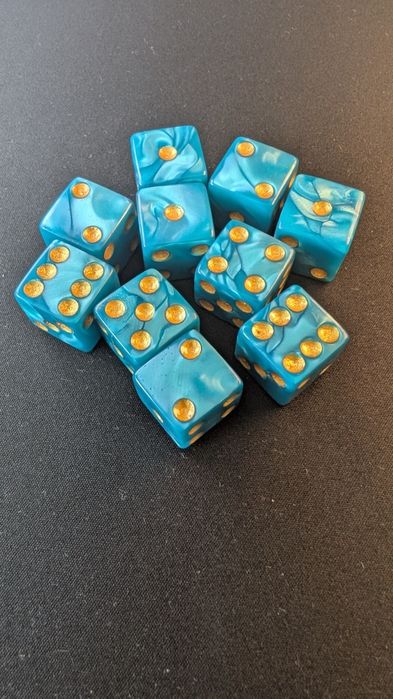 Dados D6 – Azul Turquesa & Dourado | Runes & Dragons