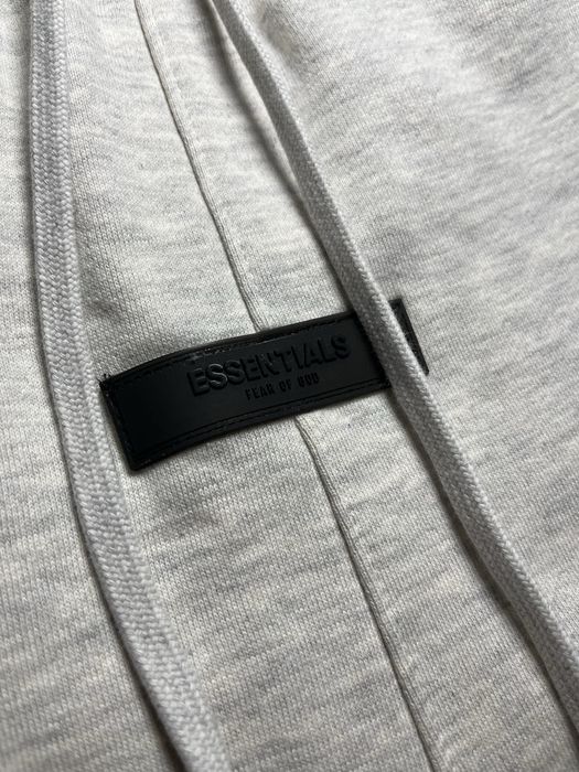 Шорти essentials