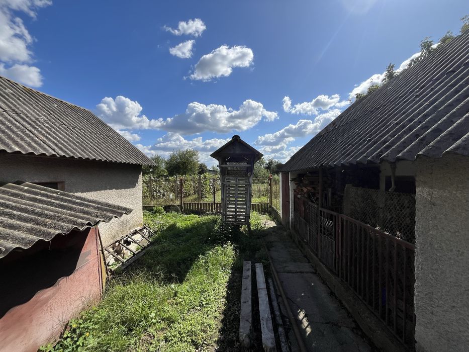 Продам будинок 122 м2 ділянка 10 соток Яноші Шевченка 51