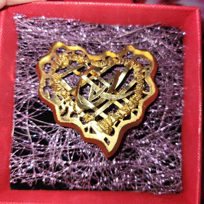 Брошь Кристиан Лакруа именная