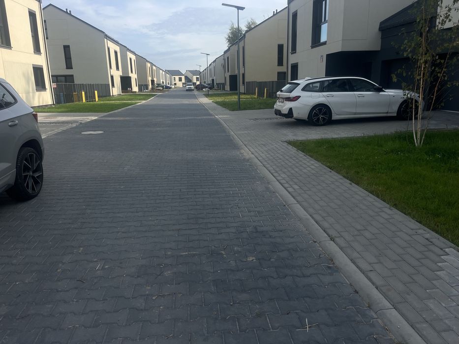 Układanie kostki brukowej przemysowo