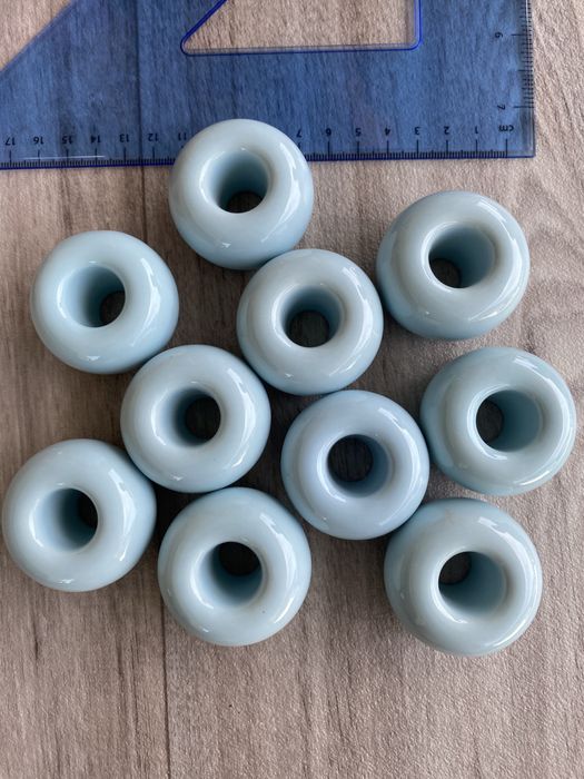 Stojaki na szczoteczki do zębów