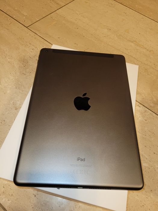 Ipad 8 generacji 128 Gb WiFi + Cellular , Space Grey