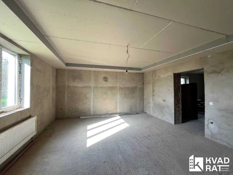 У продажі Просторий Будинок у Драгомирчанах