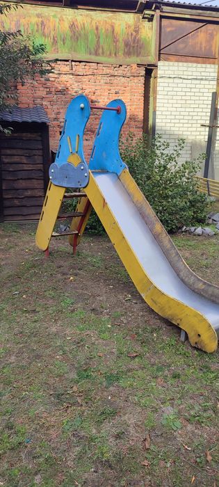 Детская дворовая горка
