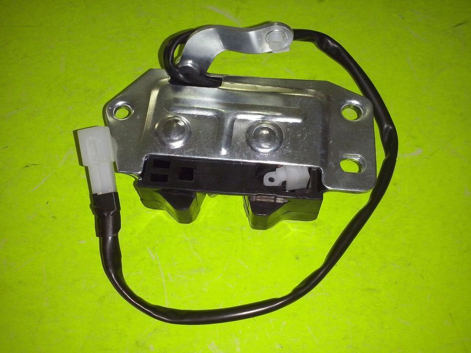 Fechadura da tampa da mala Toyota Hiace anos de 1989 até 2005