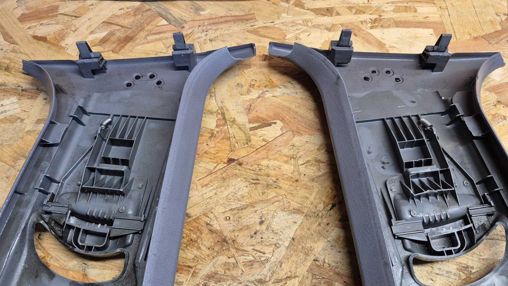 AUDI A4 B5 (8D)- Pilares B Facelift 1999 até 2001 C/ Airbag - Cinza