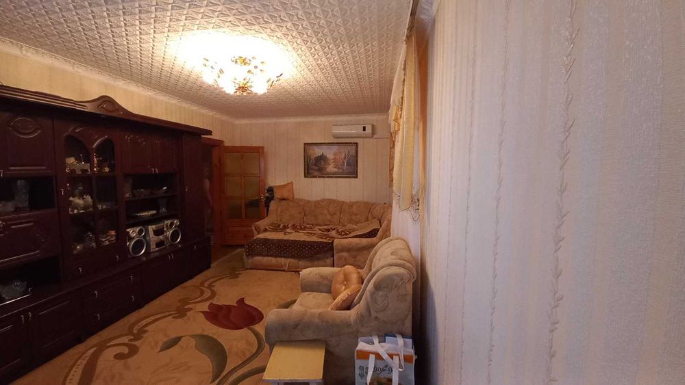 Продаж 2-К кв, вул. Соборності 3