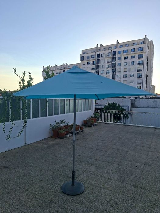 Guarda-sol grande de jardim/terraço com base