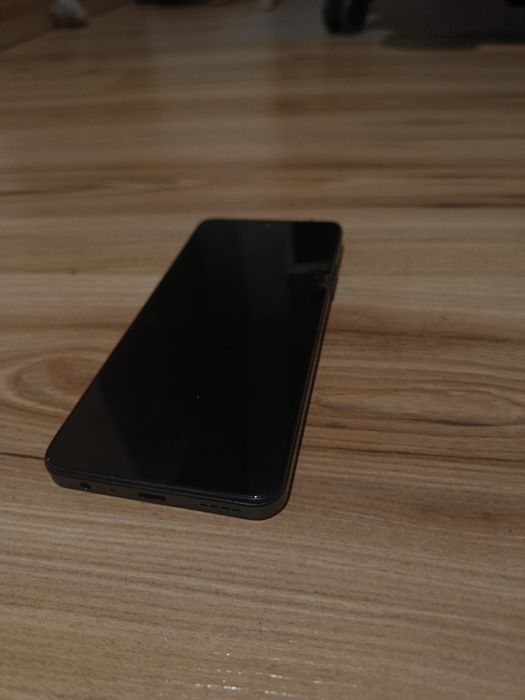 Realme C55 256GB 8GB 2 letnie - cena do negocjacji