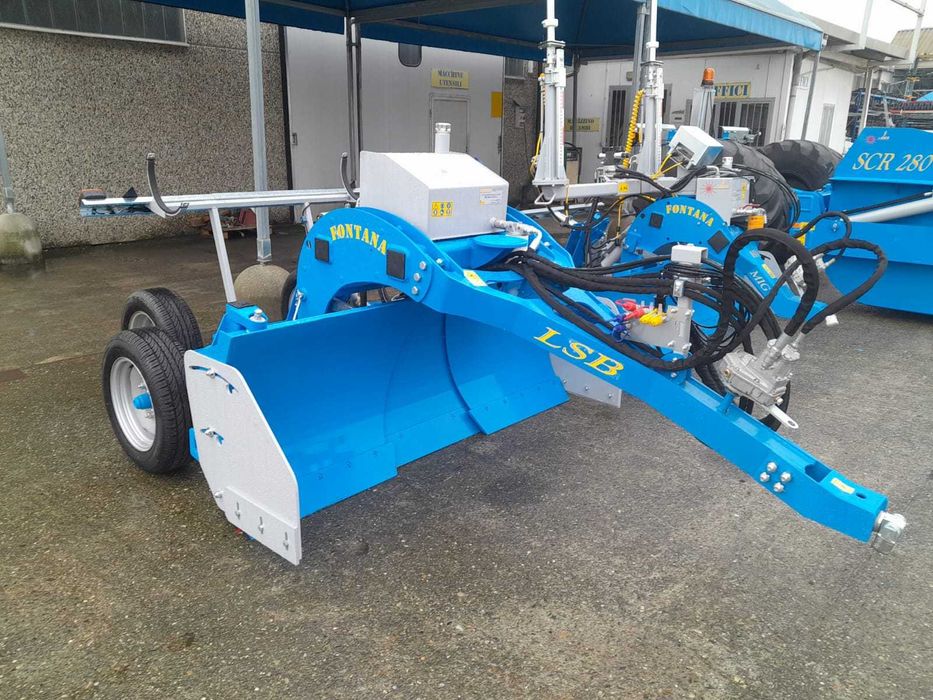 Równiarka Fontana przesuwną okładnicą od 2 do 3 m szerokości