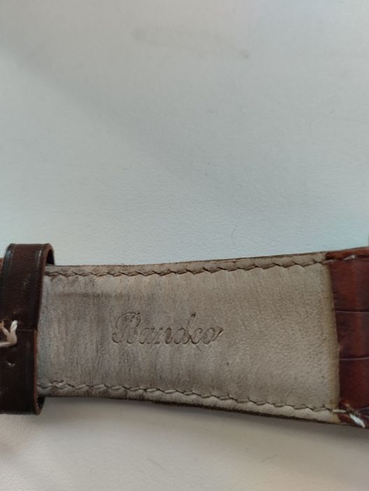 Продам жіночій годинник