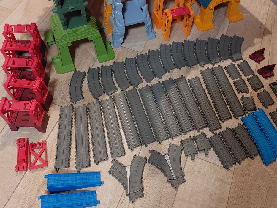 Super stacja! Tomek i Przyjaciele kolejka tory ogromny zestaw!