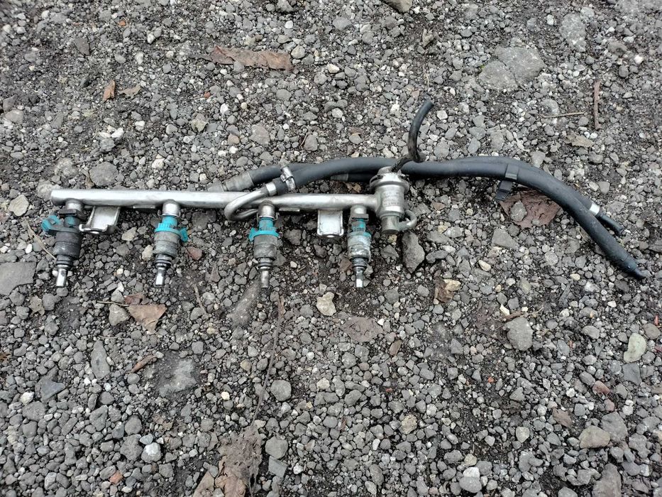 Listwa wtryskowa wtryskiwacze 05813.3681B VW Passat B5 Audi A4 B5 1.8