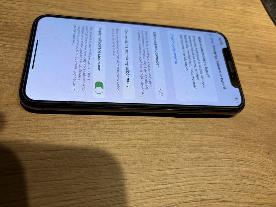 Iphone Xs 64Gb + cały komplet Stan jak nowy
