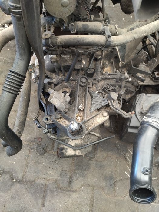 Renault Scenic II 1,5 DCI 82KM Skrzynia Biegów JR5103