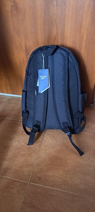 Plecak reebok czarny  z 3 przegrodkami