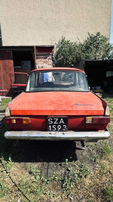 Sedan Moskwicz 412 z 1976