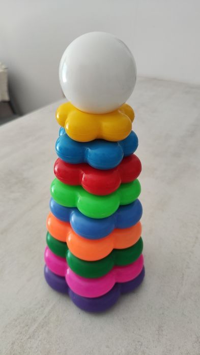 Piramidka z obręczami kolorowa układanka 30 cm