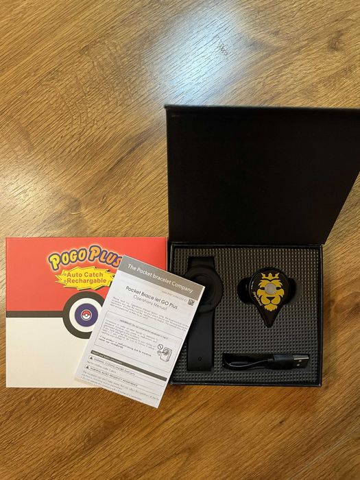 Браслет Pokemon Go Plus