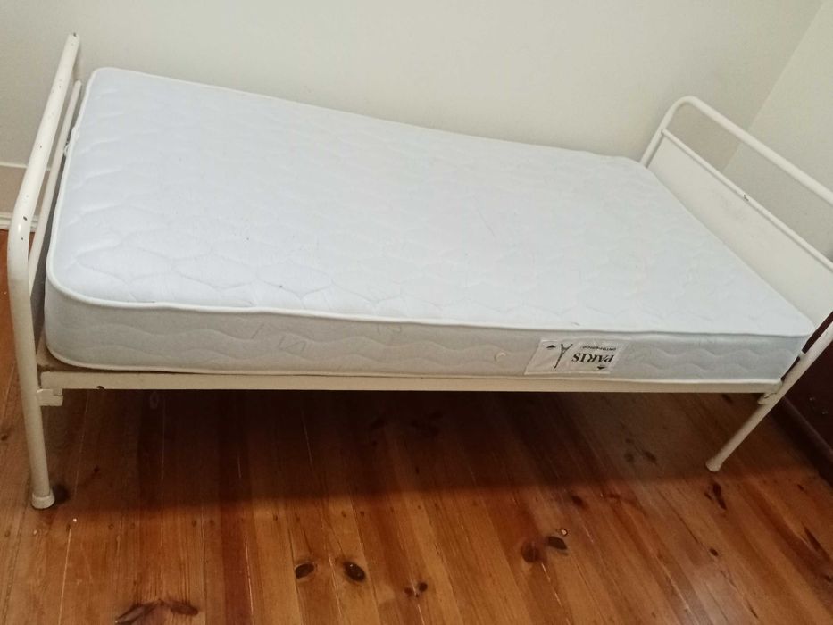 Cama de solteiro + colchão