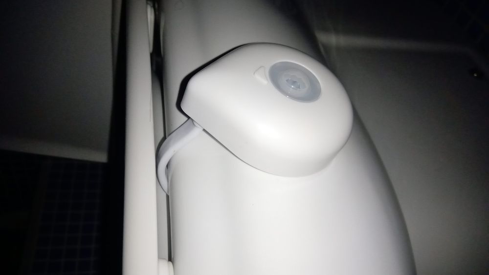 Luz colorida de casa de banho, com sensor de movimentos