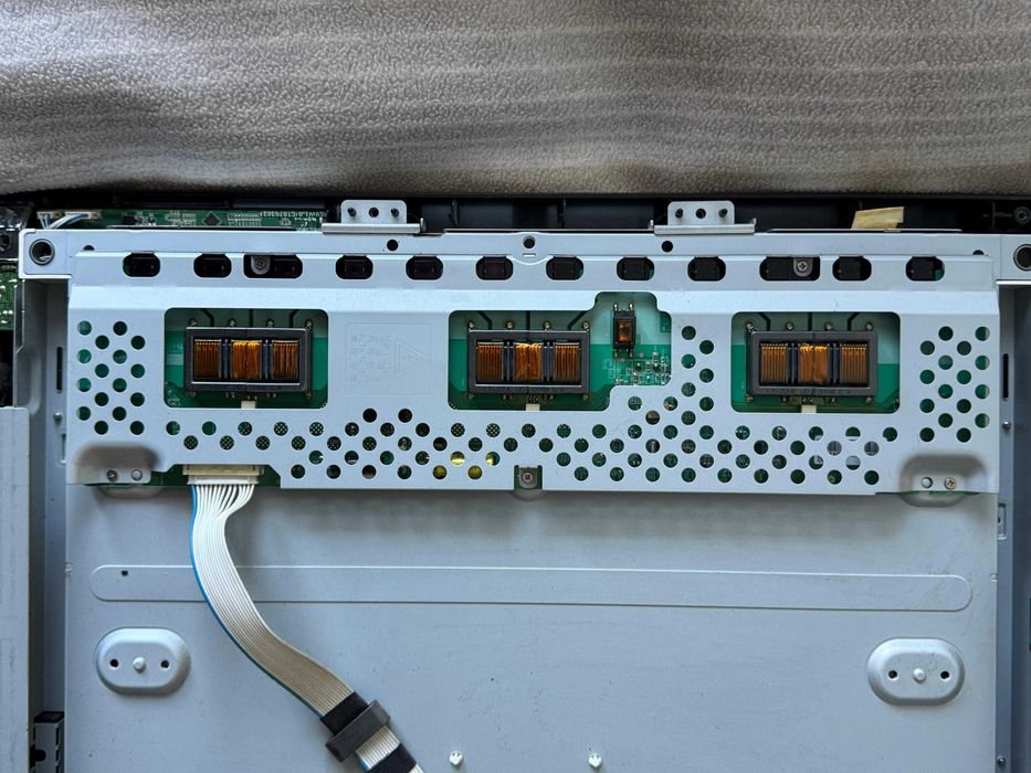 LTA320WT-L08 для Samsung LE32R81B як запчастини