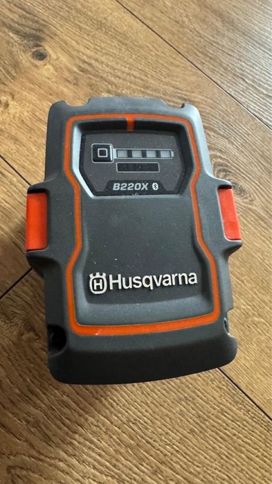 Sprzedam baterię Husqvarna 36V 6Ah 216wH  NOWA