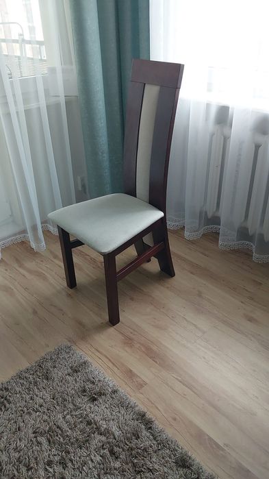 Stół i 6 krzeseł