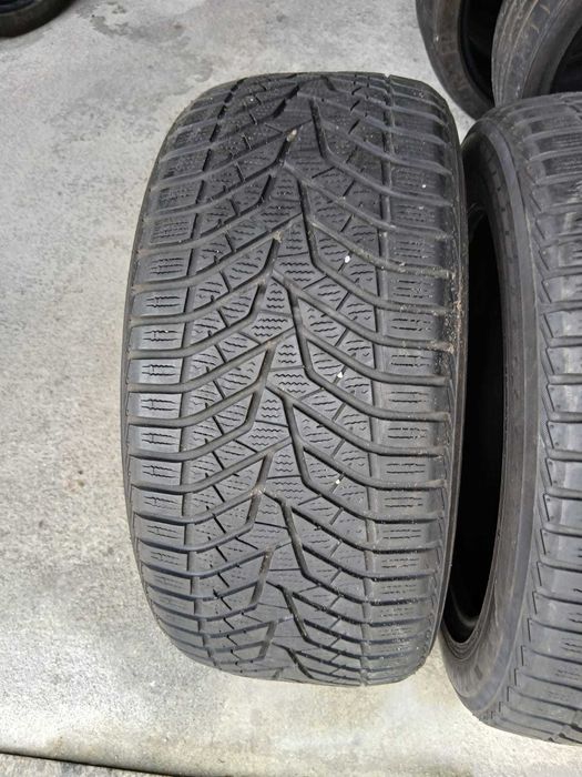 4 Pneus 245/45R17 Michelin e Yokohama