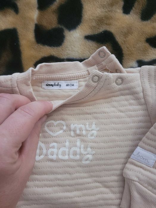 Urocza bluza sinsay r. 68 z napisem daddy